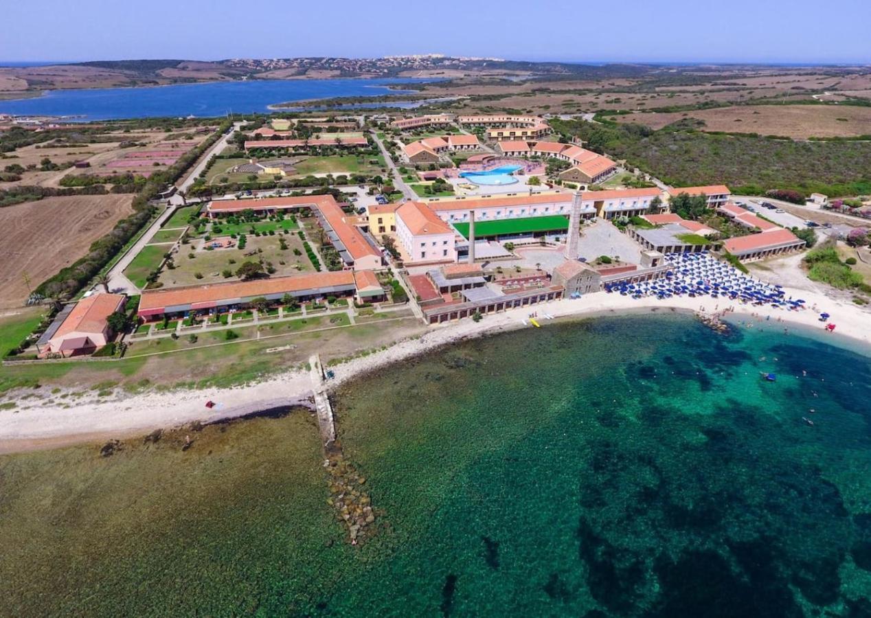 Вилла La Tonnara Стинтино Экстерьер фото